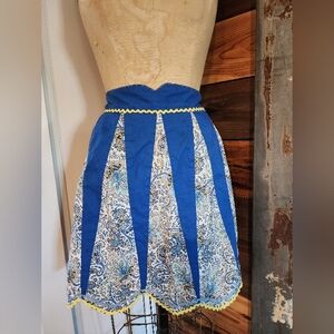 Vintage America Blue and White Apron